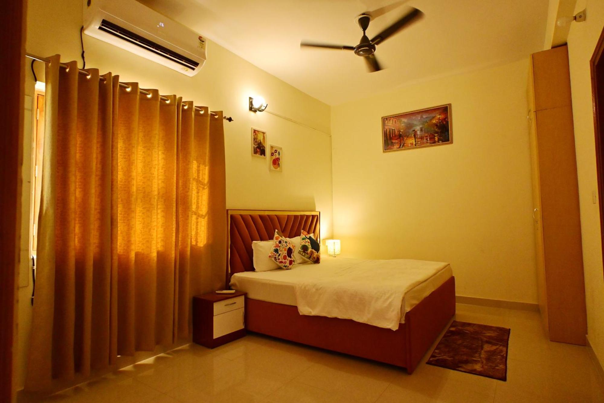 Zoomstay - 3Bhk Apartments Varanasi Luaran gambar