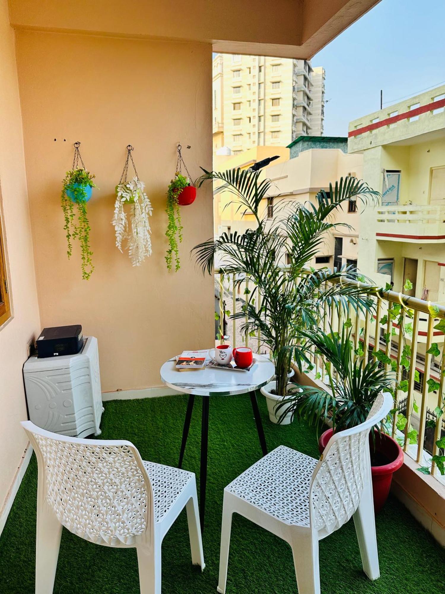 Zoomstay - 3Bhk Apartments Varanasi Luaran gambar
