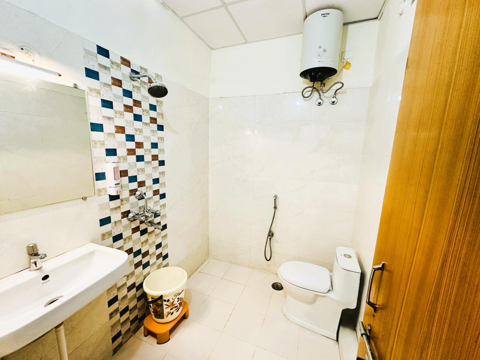 Zoomstay - 3Bhk Apartments Varanasi Luaran gambar