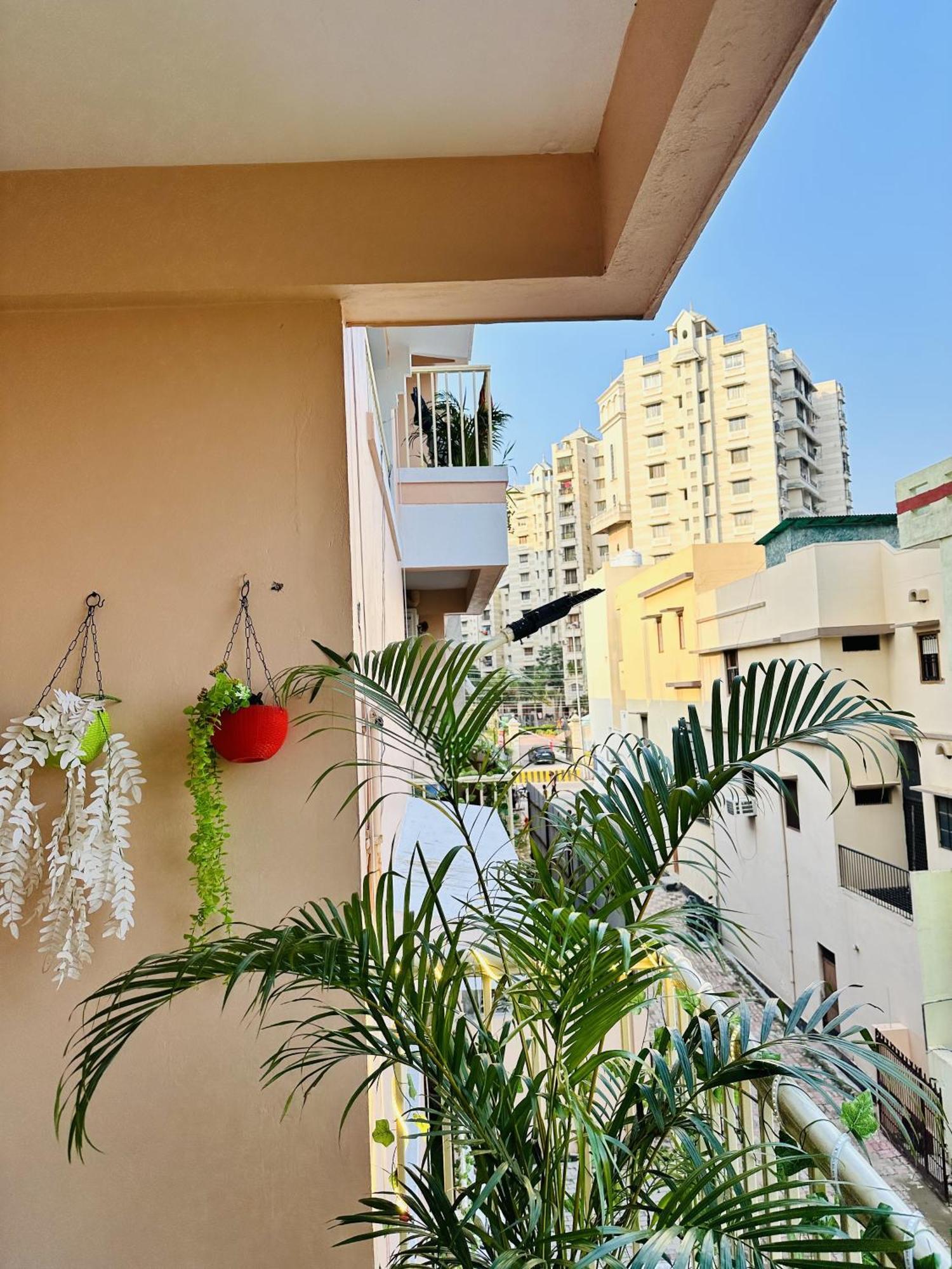 Zoomstay - 3Bhk Apartments Varanasi Luaran gambar