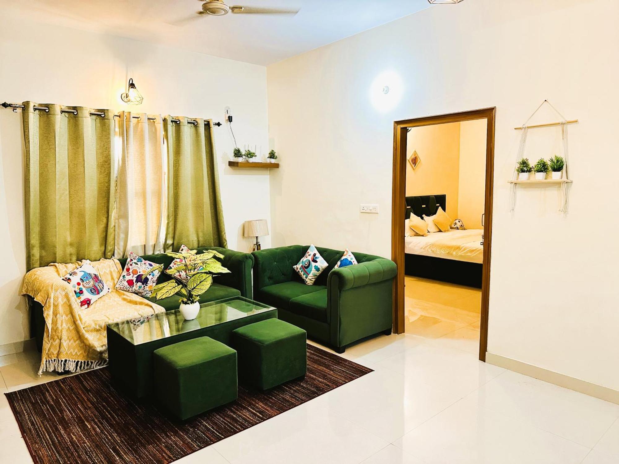 Zoomstay - 3Bhk Apartments Varanasi Luaran gambar