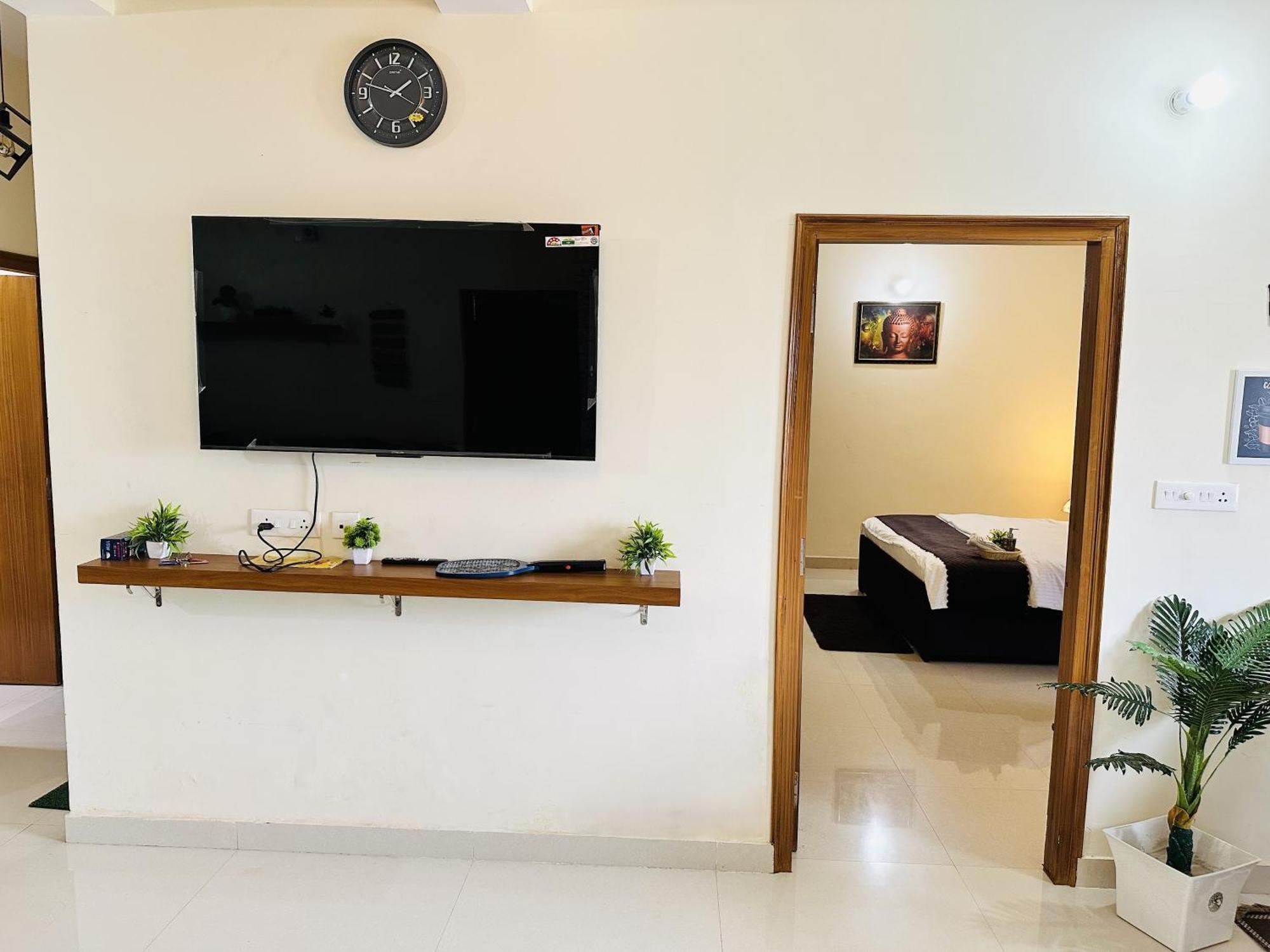 Zoomstay - 3Bhk Apartments Varanasi Luaran gambar