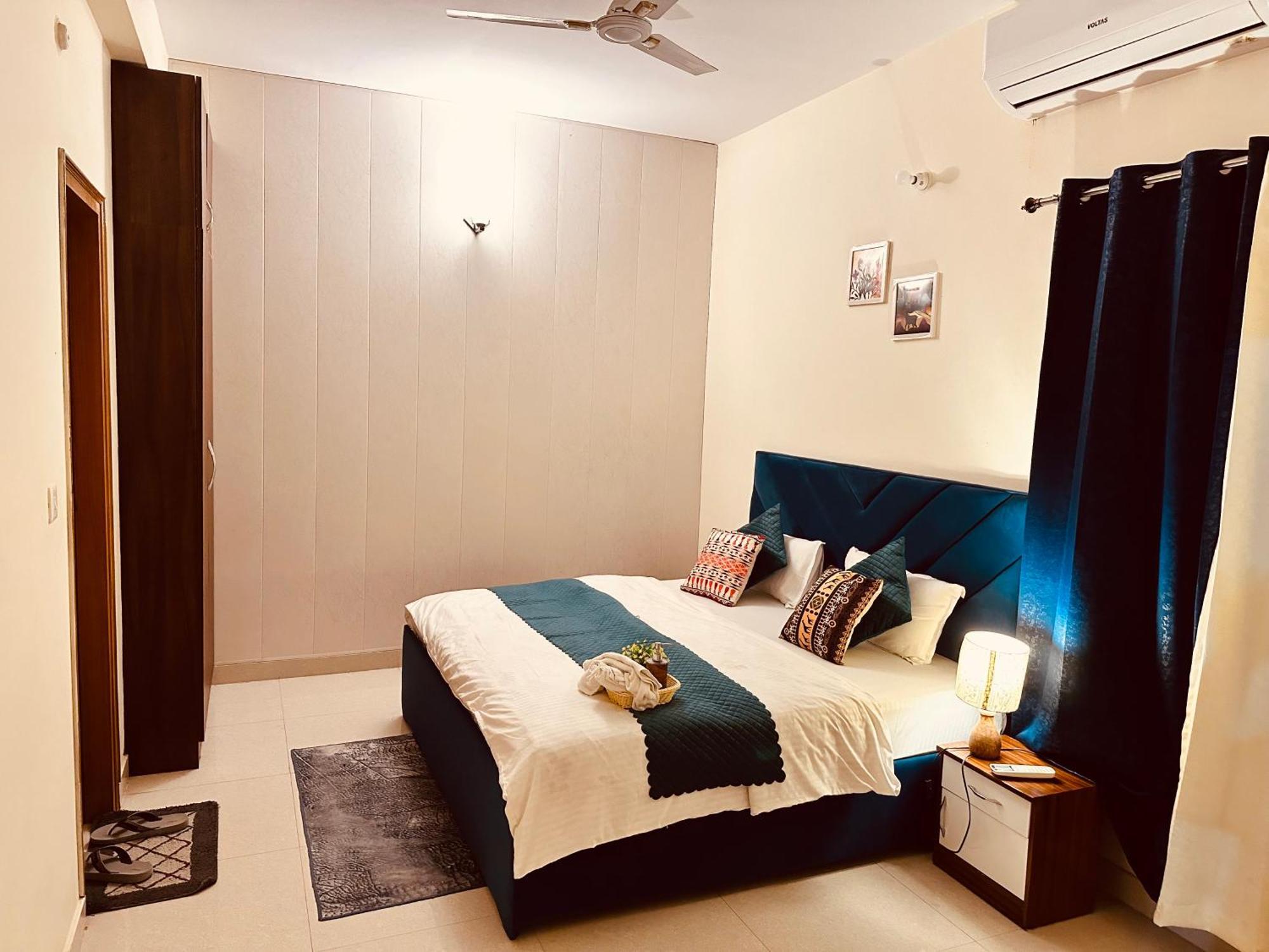 Zoomstay - 3Bhk Apartments Varanasi Luaran gambar
