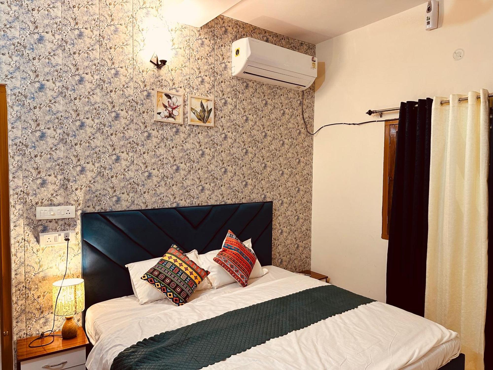 Zoomstay - 3Bhk Apartments Varanasi Luaran gambar